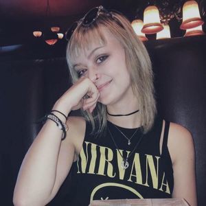 Meet your Posher, Lydia